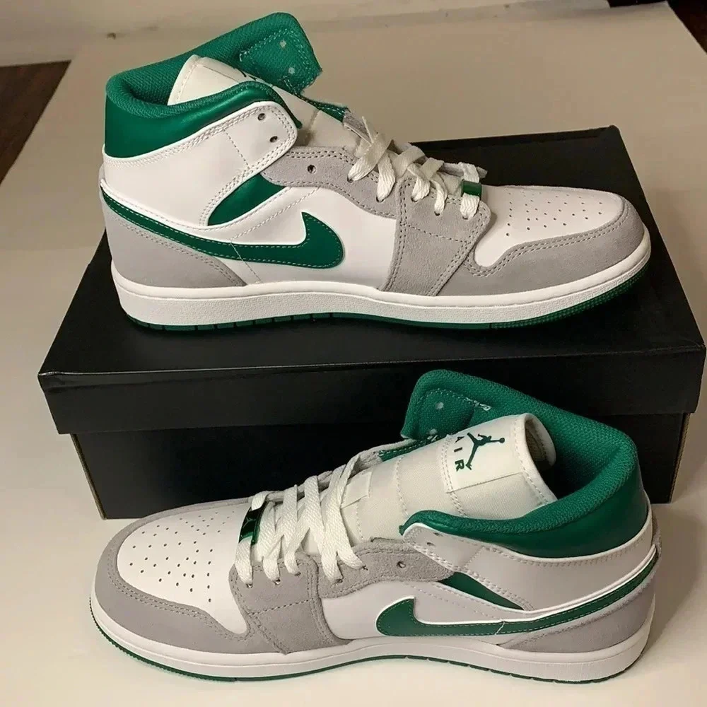 Air Jordan 1 Mid Sneakers Light Smoke Grey, Pine Green